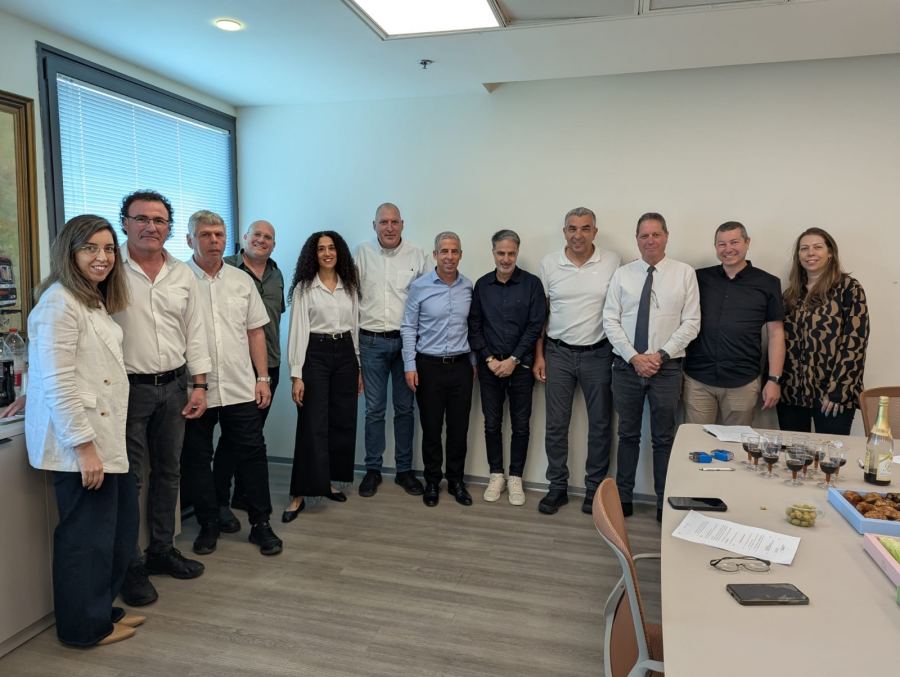 توقيع اتفاقية عمل جديدة في شركة ايجد